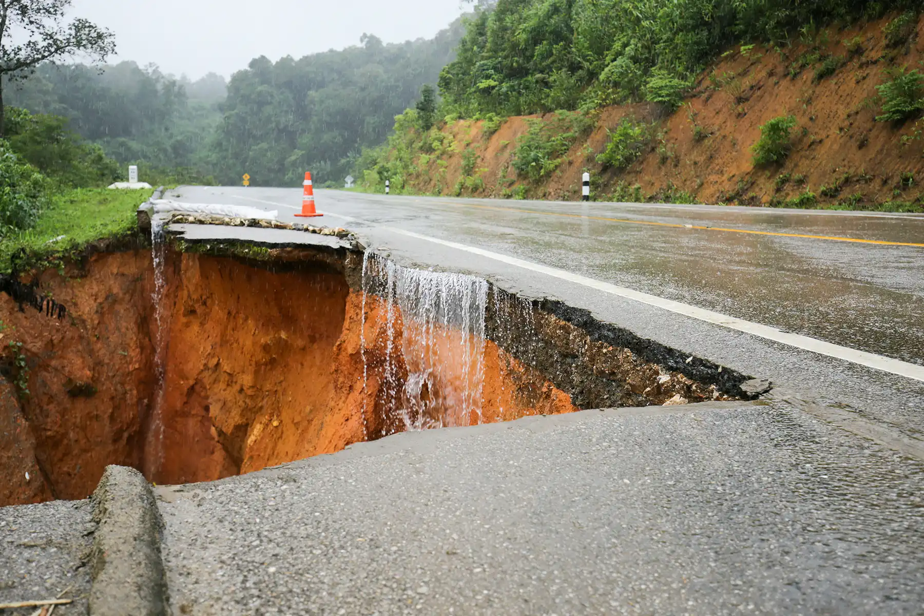 Quake AdobeStock_290905084